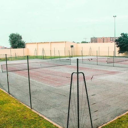 Refugio Louro • Gym - Pool - Tennis レサ・ダ・パルメイラ エクステリア 写真