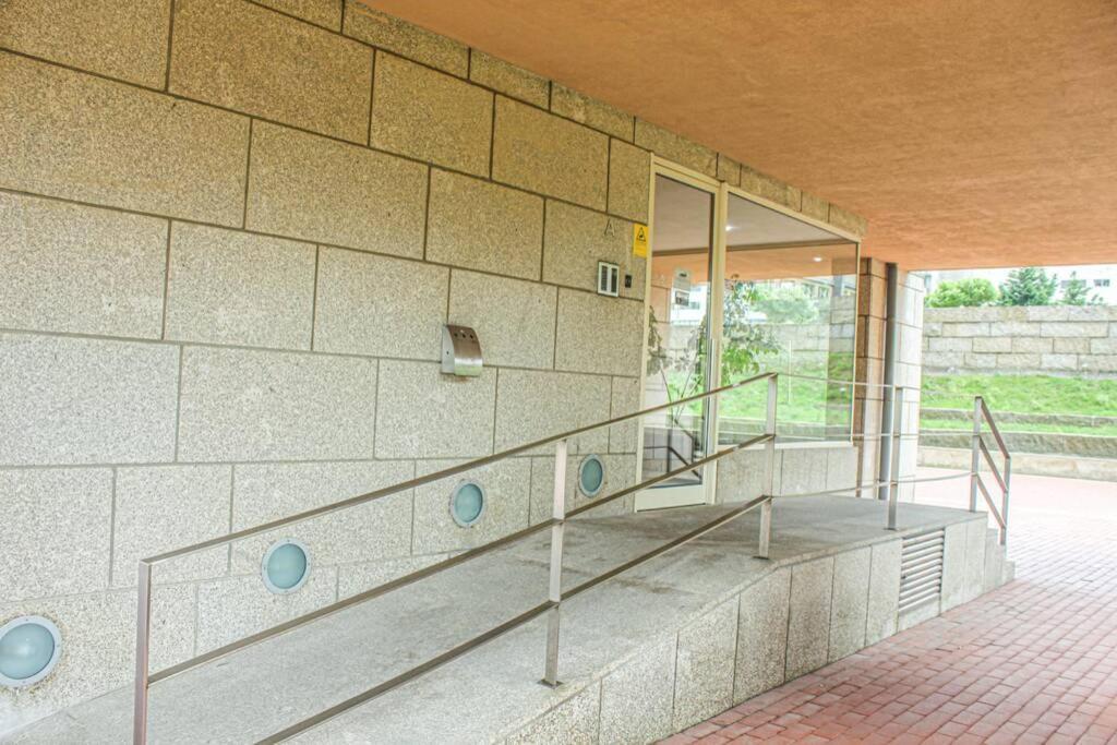 Refugio Louro • Gym - Pool - Tennis レサ・ダ・パルメイラ エクステリア 写真