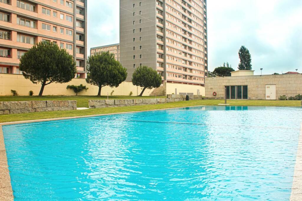 Refugio Louro • Gym - Pool - Tennis レサ・ダ・パルメイラ エクステリア 写真